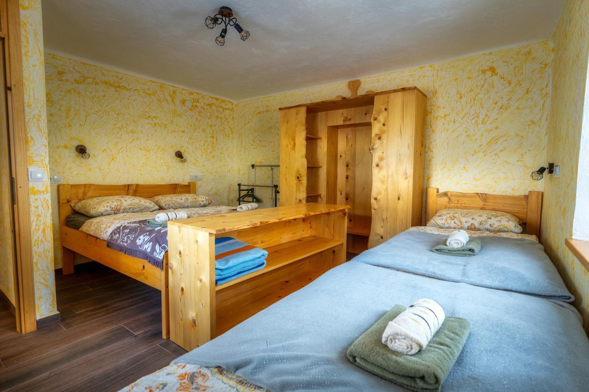 Stara Soncna Hisa Apartment Radovljica Exterior foto